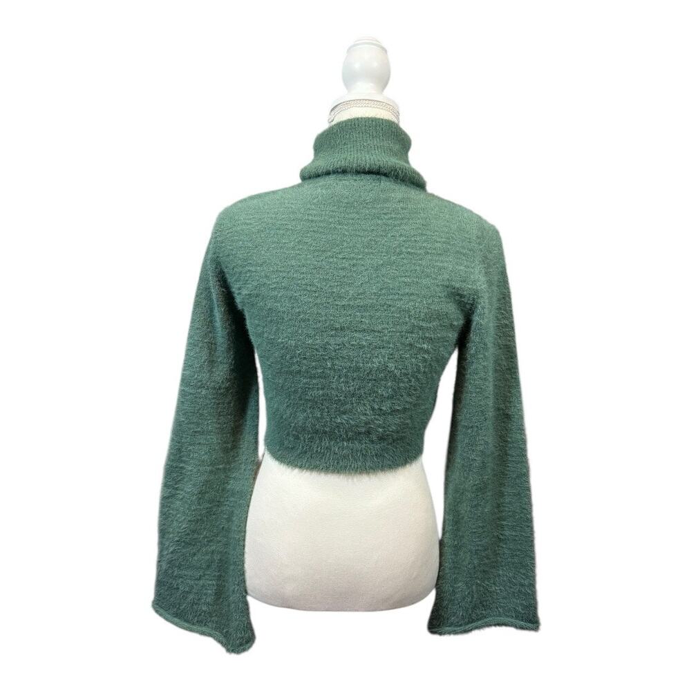 HYFVE Green Cropped Turtleneck Sweater - Size Medium - Picture 6 of 7